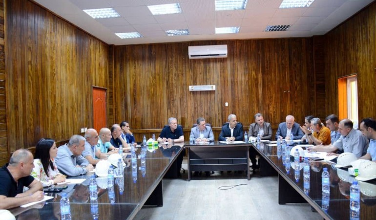 بحث معوقات التنفيذ للمراحل المتبقية في محطة الرستين باللاذقية