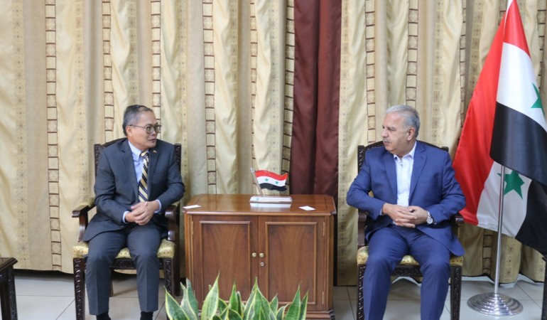 وزير الكهرباء يبحث مع القائم بأعمال السفارة الفلبينية بدمشق سبل التعاون في قطاع الكهرباء