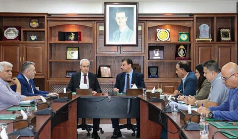 مباحثات ثنائية بين وزارتي الزراعة والكهرباء حول التعاون المشترك بمشروعات الطاقة المتجددة