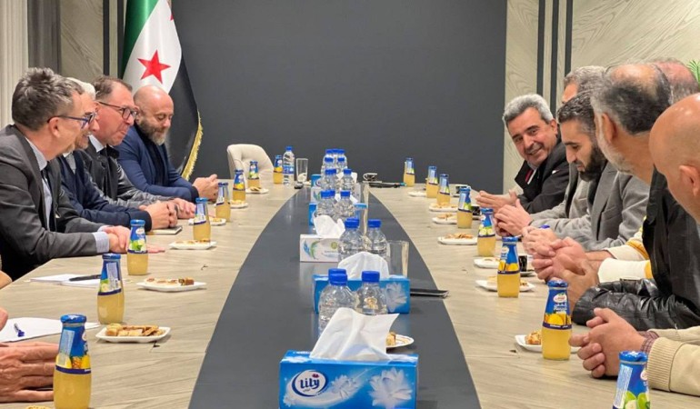 وزير الكهرباء برفقة وفد إيطالي بجولة تفقدية في محطة توليد دير علي بريف دمشق