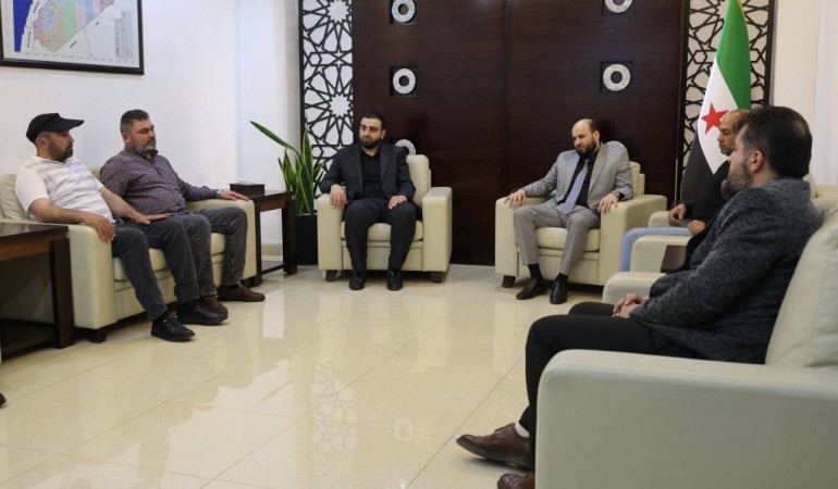 لتعزيز العدالة المهنية.. وزير الطاقة يلتقي بعدد من مهندسي البترول 
