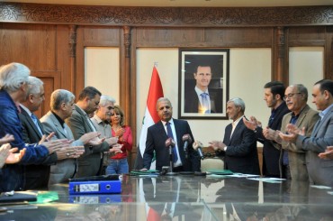 وزارة الكهرباء توقع عقدا لإعادة تأهيل محطة محردة لتوليد الكهرباء.