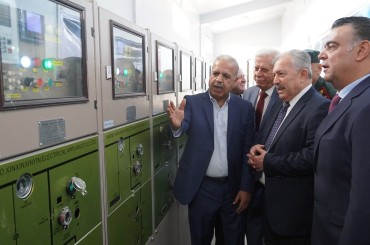رئيس مجلس الوزراء يضع محطة يلدا بالخدمة