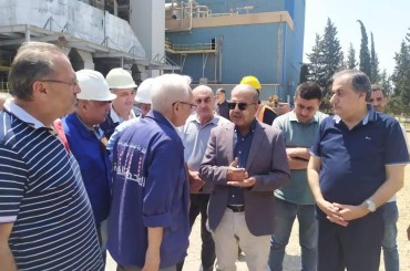 بهدف تعزيز وثوقية المنظومة الكهربائية.. الوزير الزامل ومحافظ حلب يتفقدان أعمال الصيانة في محطة توليد