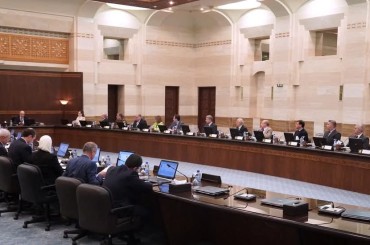 الجلالي: ضرورة التفكير من خارج الصندوق في معالجة الإشكاليات التي يعاني منها المواطنون