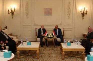 وزير الكهرباء يبحث مع نظيره المصري تعزيز سبل التعاون المشترك بين البلدين
