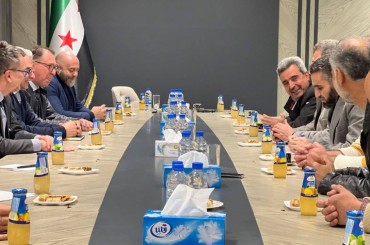 وزير الكهرباء برفقة وفد إيطالي بجولة تفقدية في محطة توليد دير علي بريف دمشق
