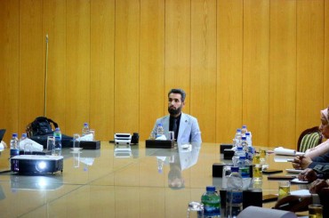 لوضع رؤى جديدة للتحول الرقمي.. المهندس أبو دي يجتمع مع شركة 