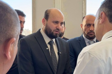 الوزير البشير يطلع على سير العملية الامتحانية في الثانوية النفطية بحمص